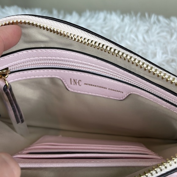INC International Concepts ~ Molyy Wristlet ~ Pink Ombré ~ NWT! - Picture 8 of 9